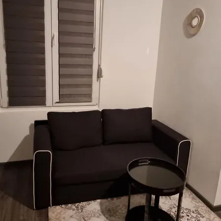 Hanouka Cosy Apartament Hohenbrunn